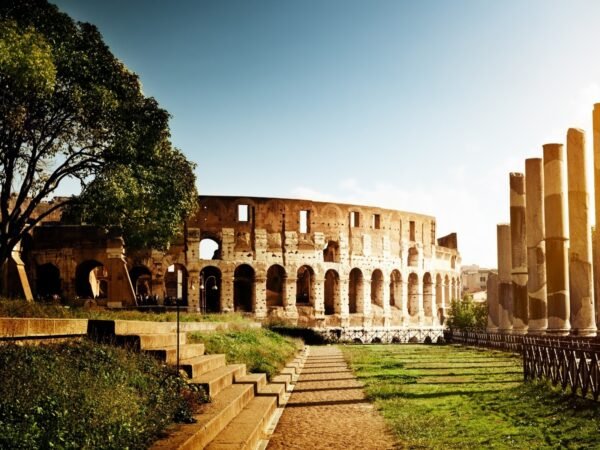 1600x1200-10 Grand Italy Booking